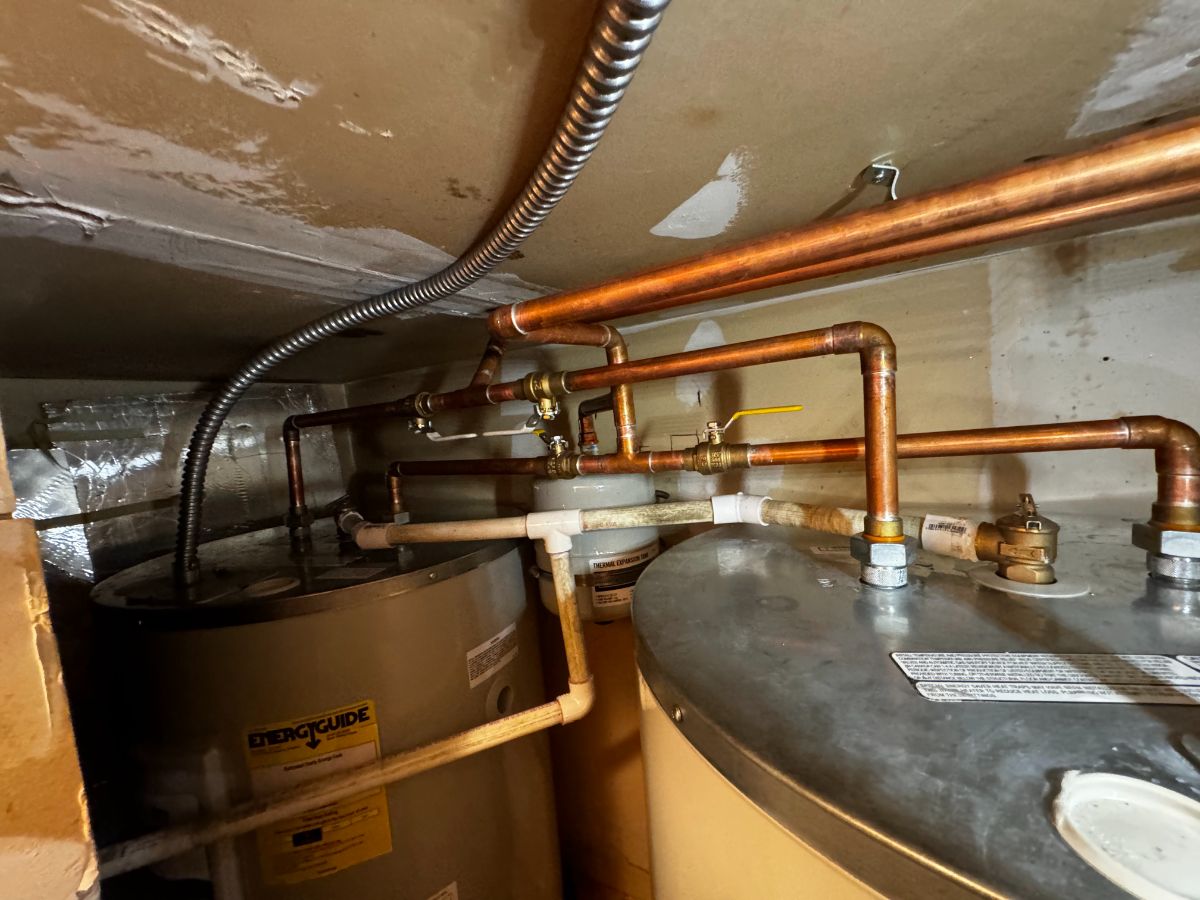 Water Heater in aurora thats Broken